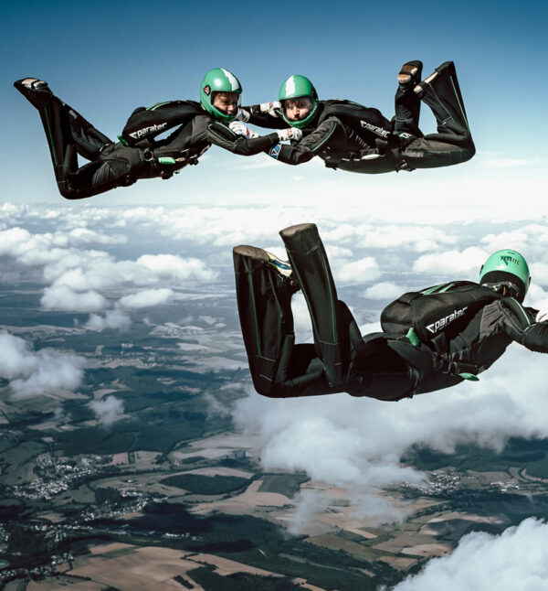 Home - Paratec – think – vertical