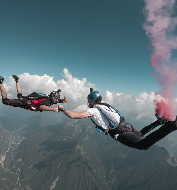 Home - Paratec – think – vertical